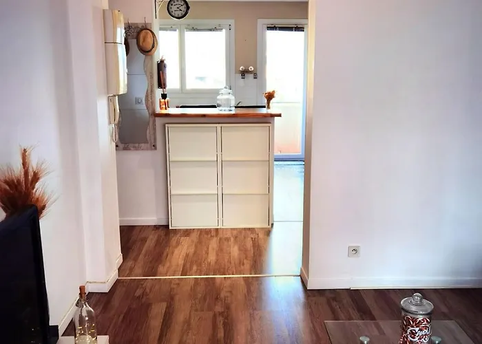 Lägenhet Beautiful Downtown